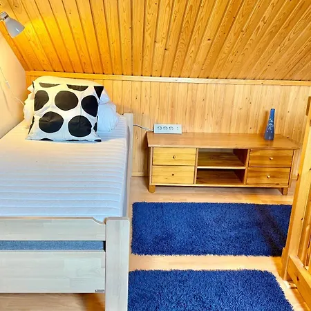 Aekaesluppo - Kelomoekki, Sauna Apartment *